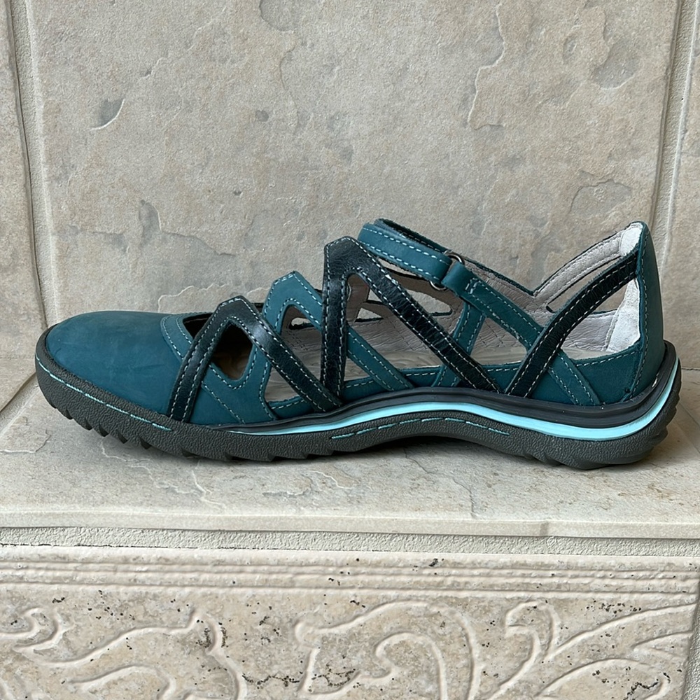 JAMBU Adventure shoes, size 8